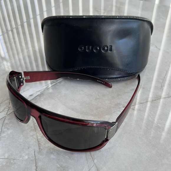 Vintage Gucci Sunglasses - Picture 6 of 10